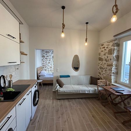 Odysseus' House & Penelope Villa แอร์มูโปลี ภายนอก รูปภาพ